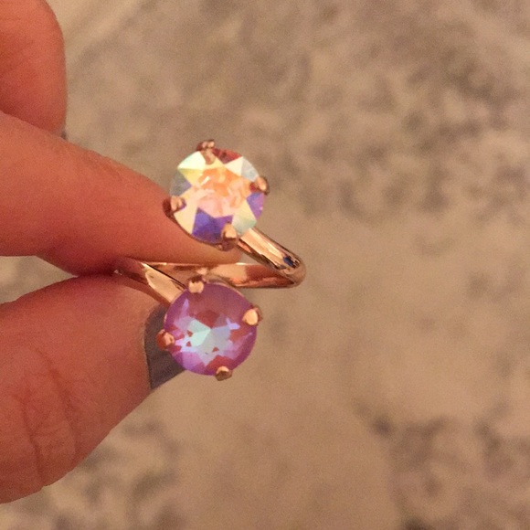 Aurora Borealis + Violet Rose Gold Crystal Ring - Picture 6 of 9